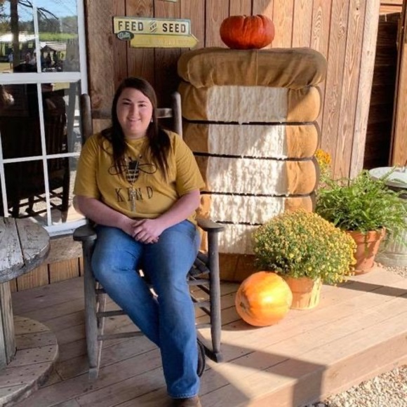 Meet your Posher, Amber - Picture 1 of 1